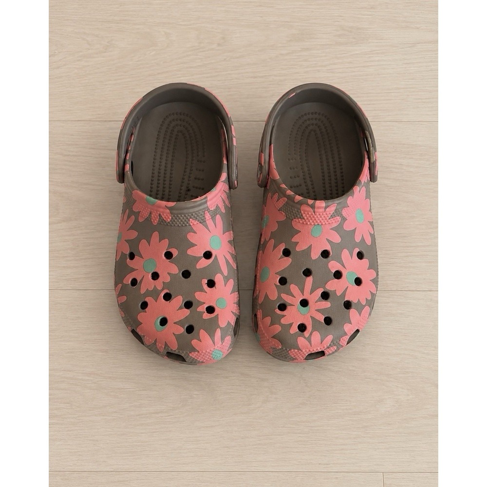 Crocs Women's Classic Retro Resort Clogs Slip On Water Shoes Sz M5/W7